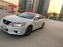 نيسان ألتيما